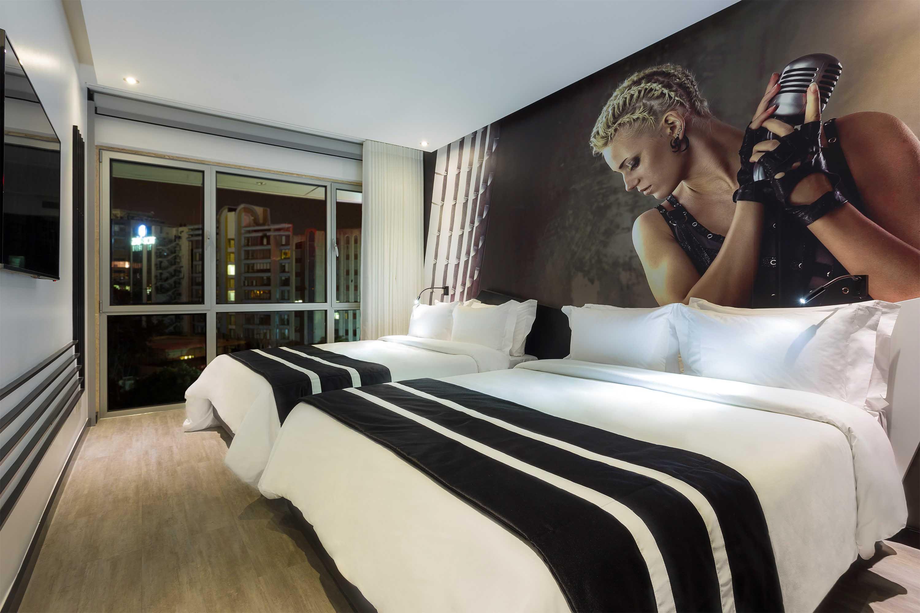 Hotel Hf Fenix Music