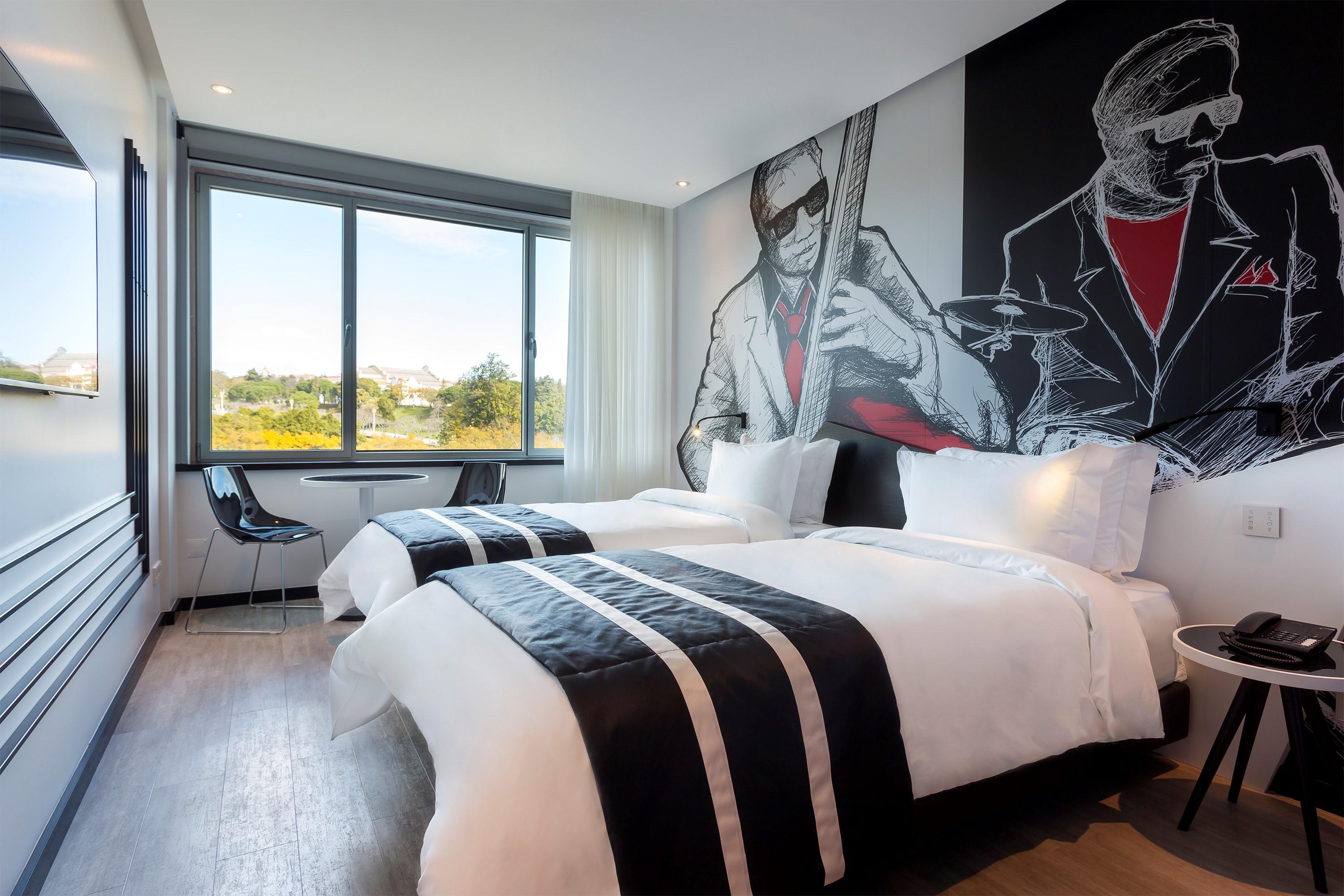 Hotel Hf Fenix Music